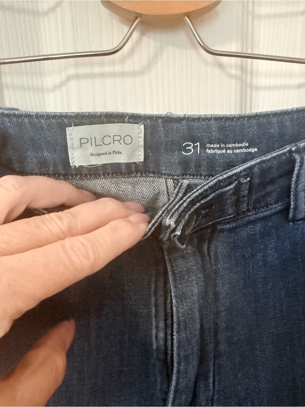 Pilcro Wide-Leg High-Rise Jeans in Dark Blue Denim - Picture 8 of 10